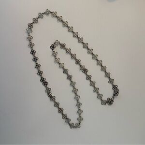 Beautiful Tory Burch silver clover link long necklace!